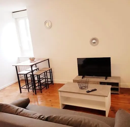 Le Jeanne 4/6 Couchages, Wifi, Sanctuaire * ルルド